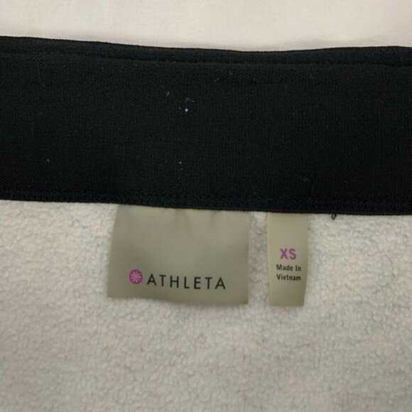 Athleta XS Aztec Print Quilted Skirt Black & Gray Polyester Spandex Blend - Picture 3 of 6